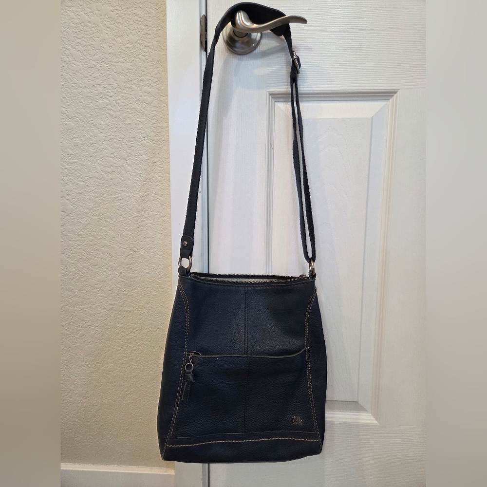 The Sak Navy Blue Leather Shoulder Bag - Picture 2 of 6